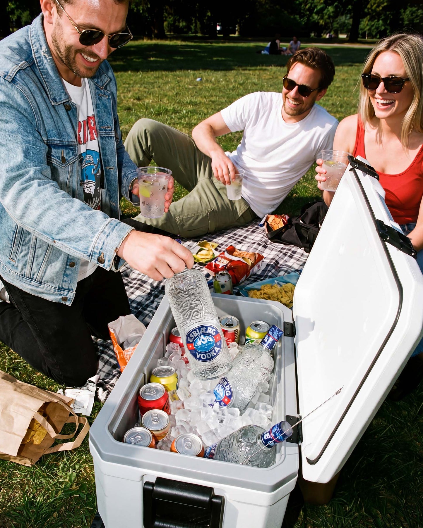 Cooler on wheels 120ltr